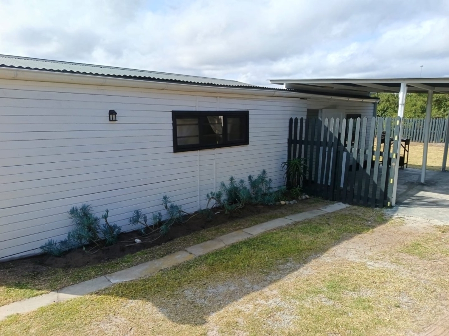4 Bedroom Property for Sale in Sedgehill Western Cape